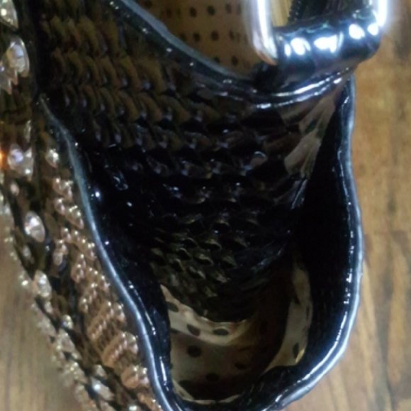 Handbag - Picture 11 of 15